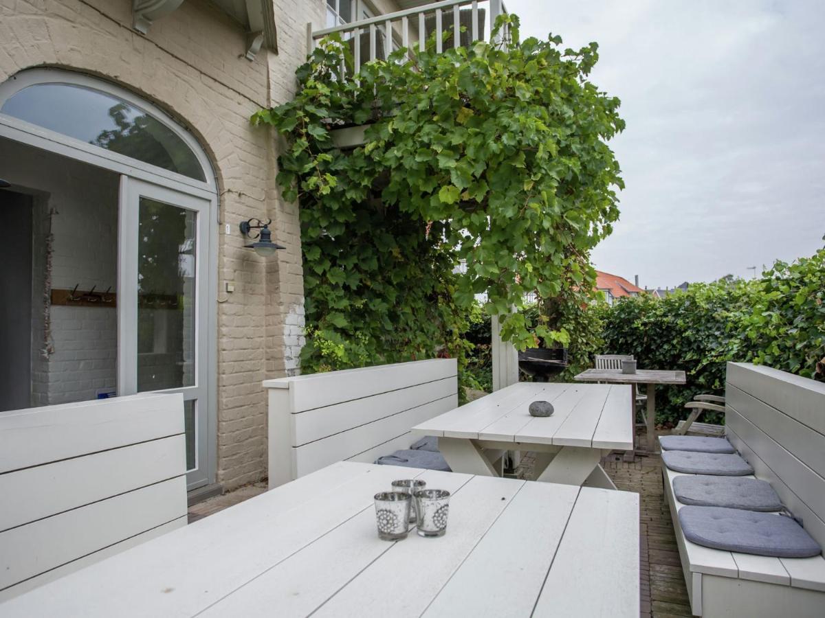 Beautiful Villa 200 Metres From The Sea Коксейде Екстериор снимка